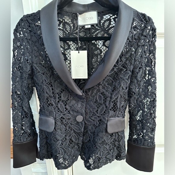 NEW Alexis Bonis Lace Tuxedo Jacket NWT Size Small - Picture 11 of 14